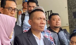 Rismon-Sianipar-di-Polda-Metro-Jaya-membahas-ijazah-Jokowi-dalam-gelar-perkara-khusus-3340752663